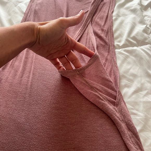 Women’s Lululemon Tank - Picture 2 of 4